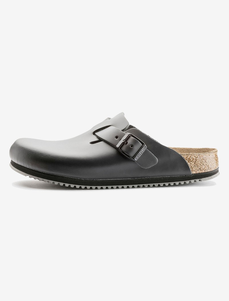 Zuecos Birkenstock de cuero negro Zuecos Birkenstock de cuero negro