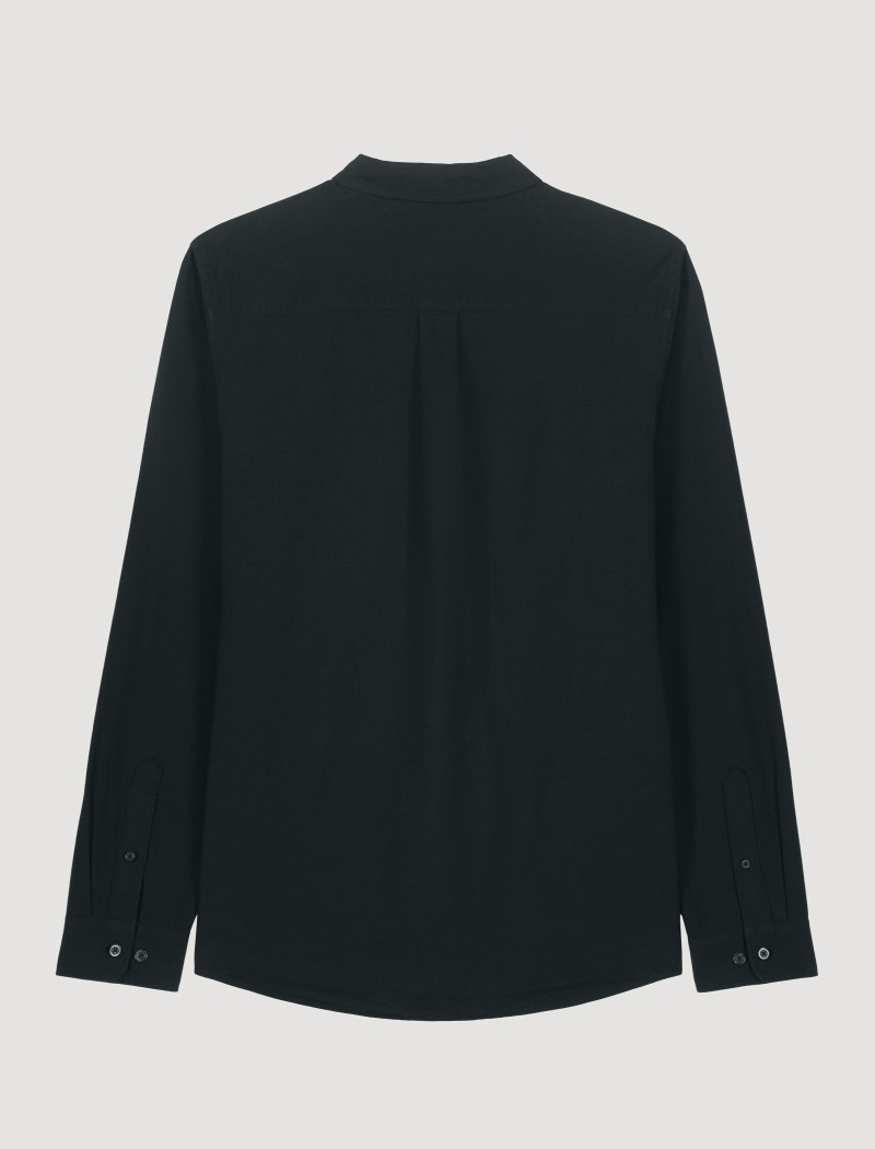 Camisa de Popelín Negra para Mujer - Vista trasera Camisa de popelín negra para mujer vista desde atrás, con canesú trasero y pliegue