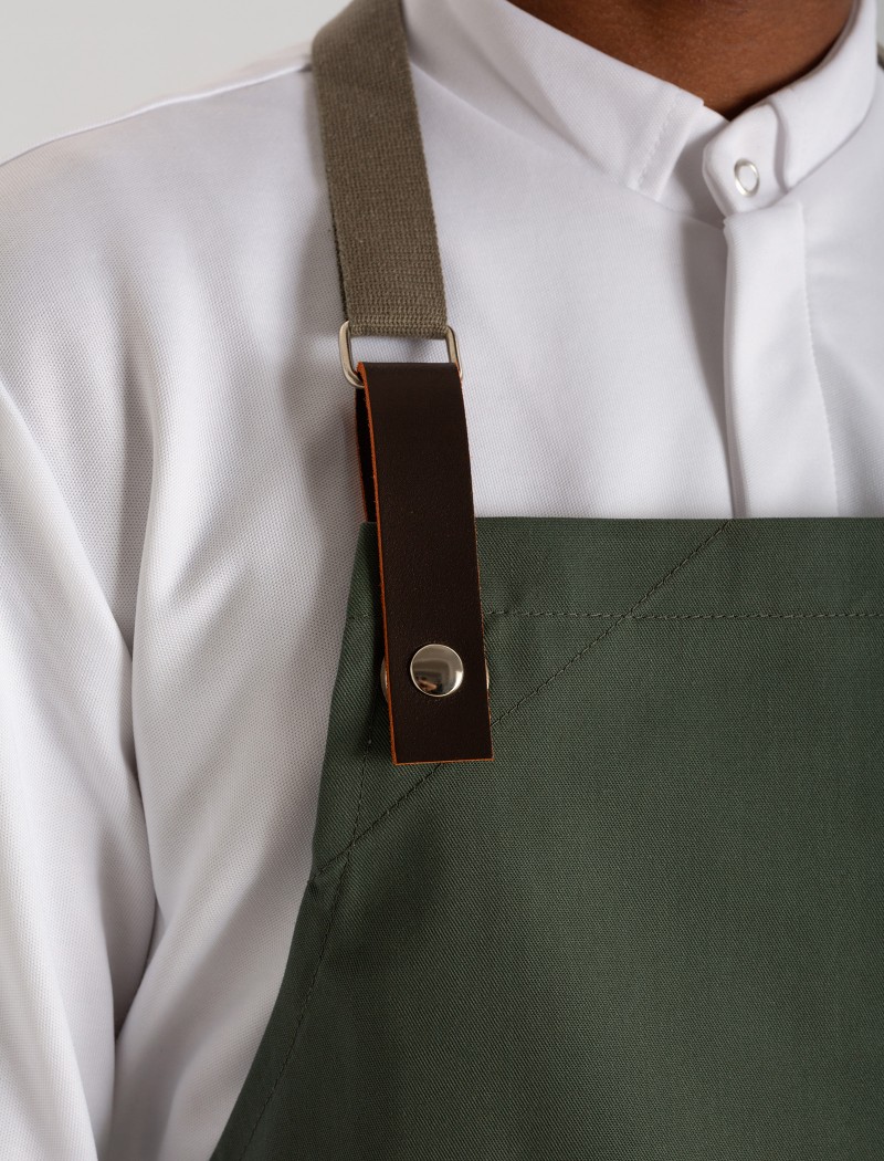 Delantal con peto verde army Delantal con peto verde army