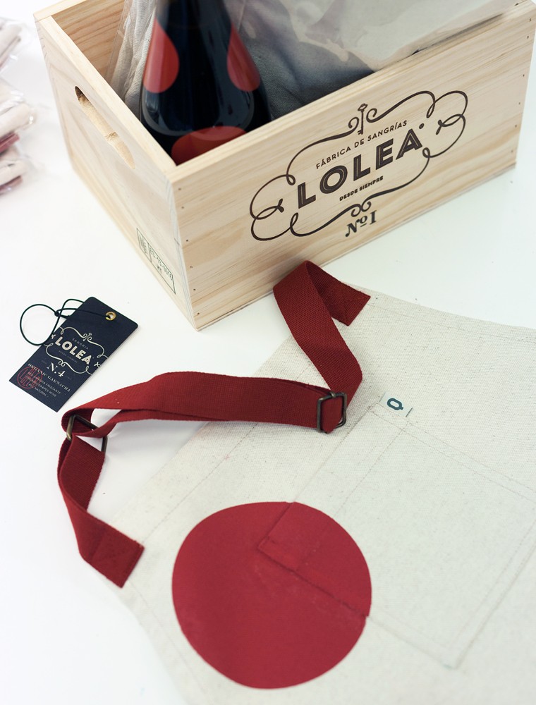 lolea Delantal Lolea de lunares rojos