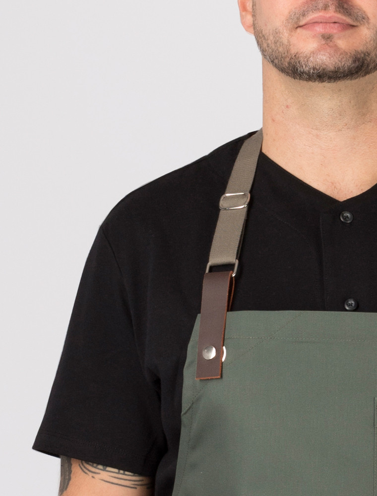 Pinza marron2 Pinza piel marrón