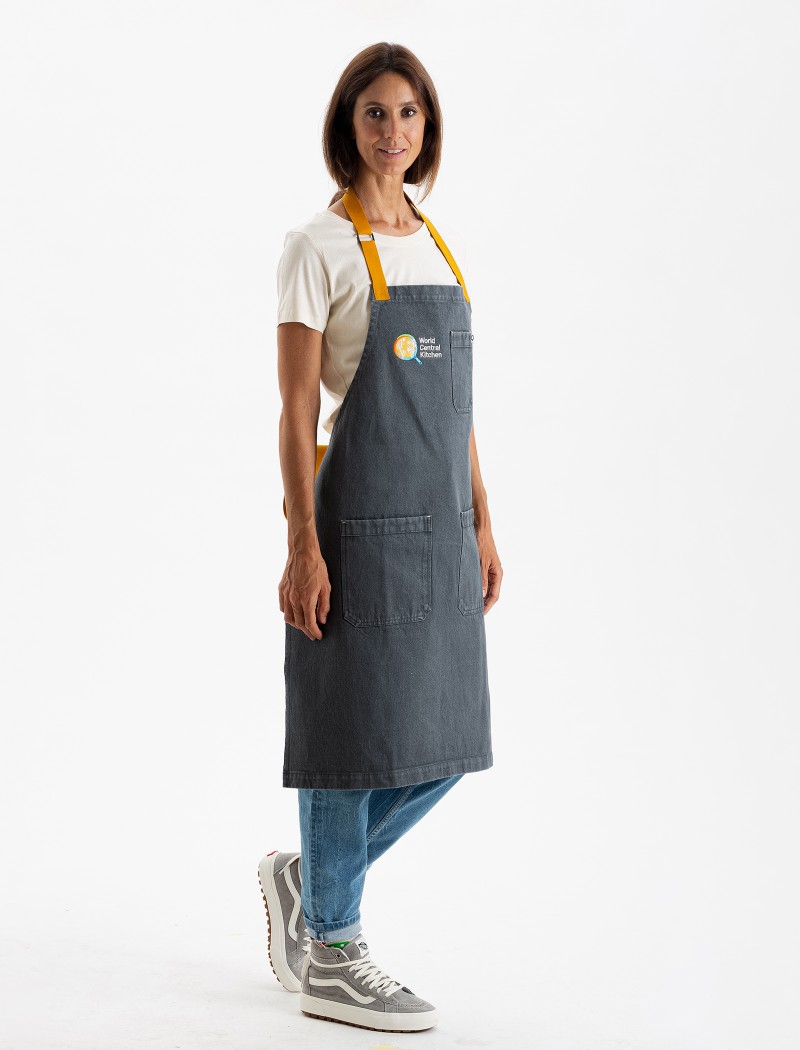 WCK4 Delantal LOVE World Central Kitchen